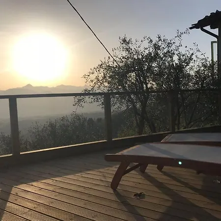 Romantic Getaway Amazing Views - New Large Veranda